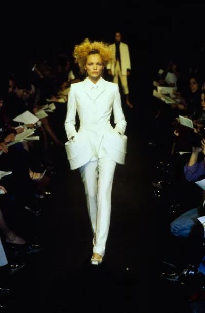 Look 18